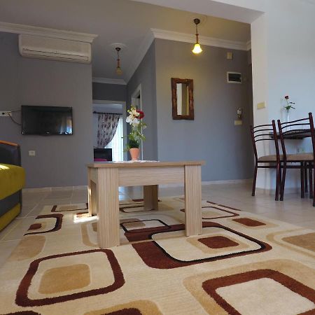 Lale Apartments 페티예 외부 사진